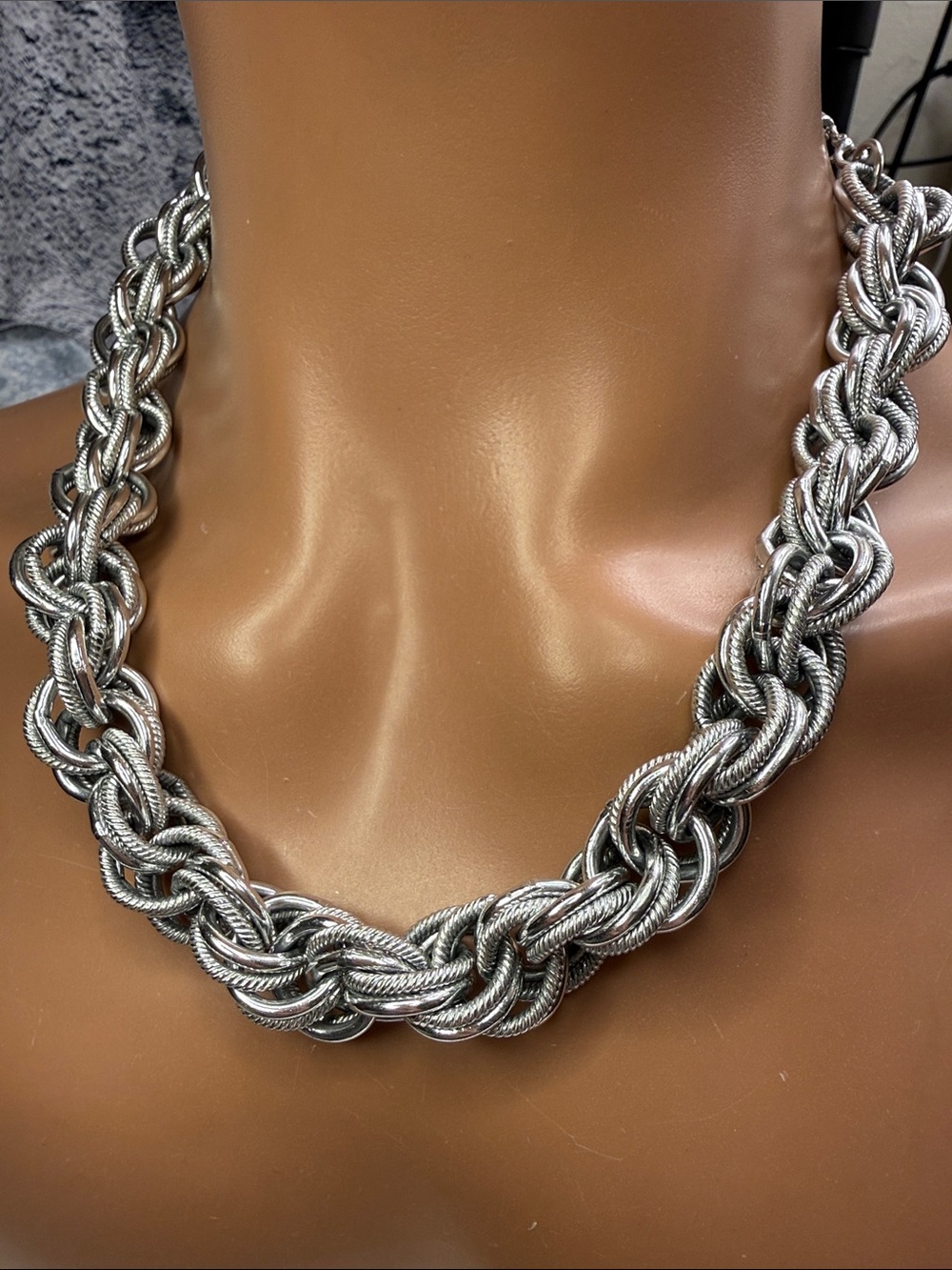 Beautiful Light Weight Chunky Necklace